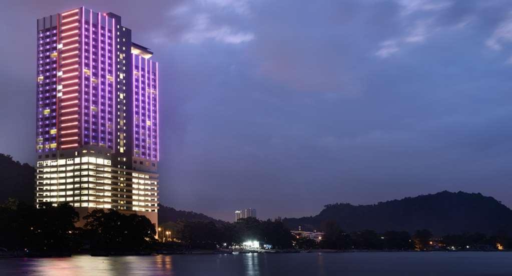 Lexis Suites Penang Байан-Лепас Екстер'єр фото The View
