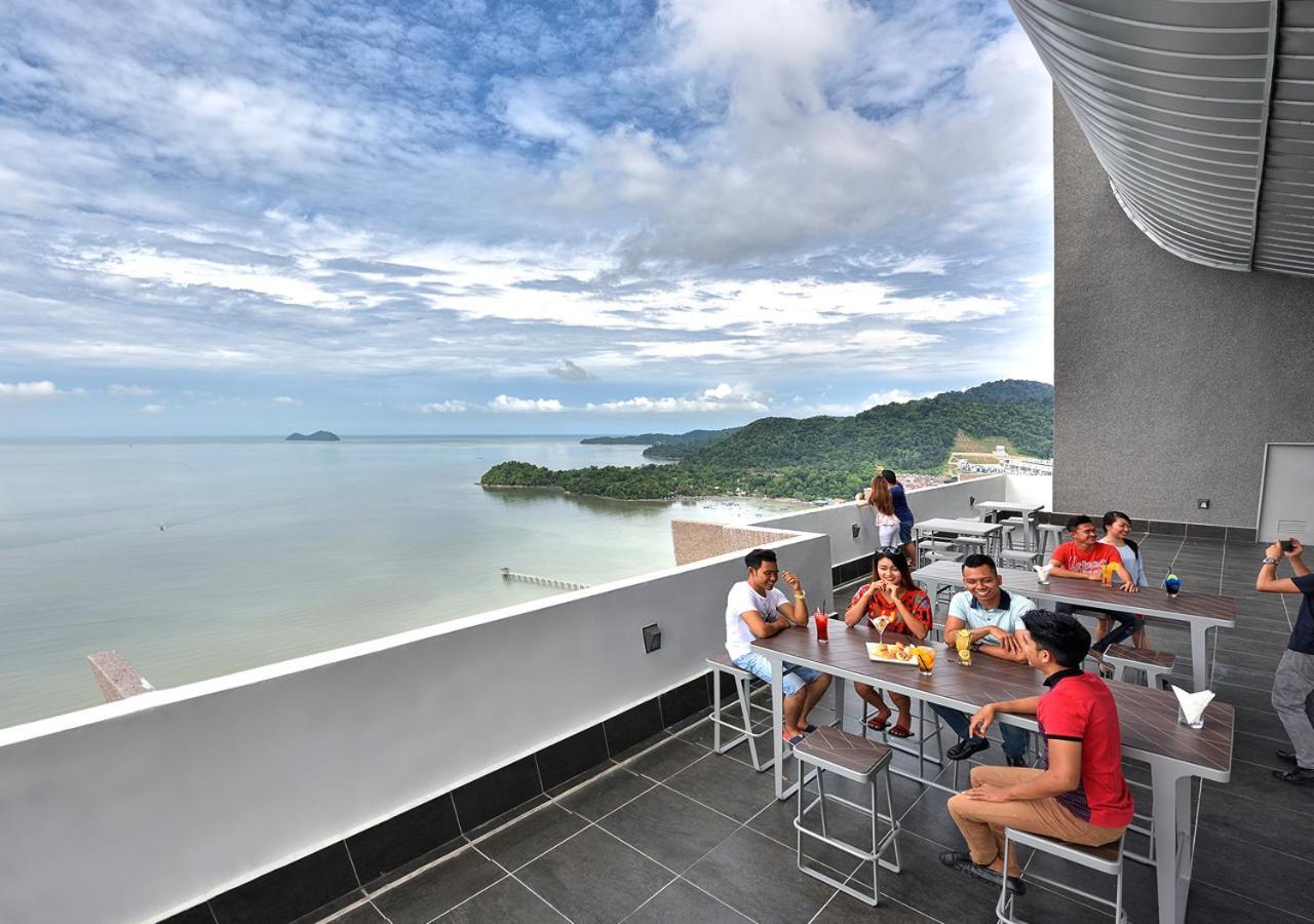 Lexis Suites Penang Байан-Лепас Екстер'єр фото Sky Bar